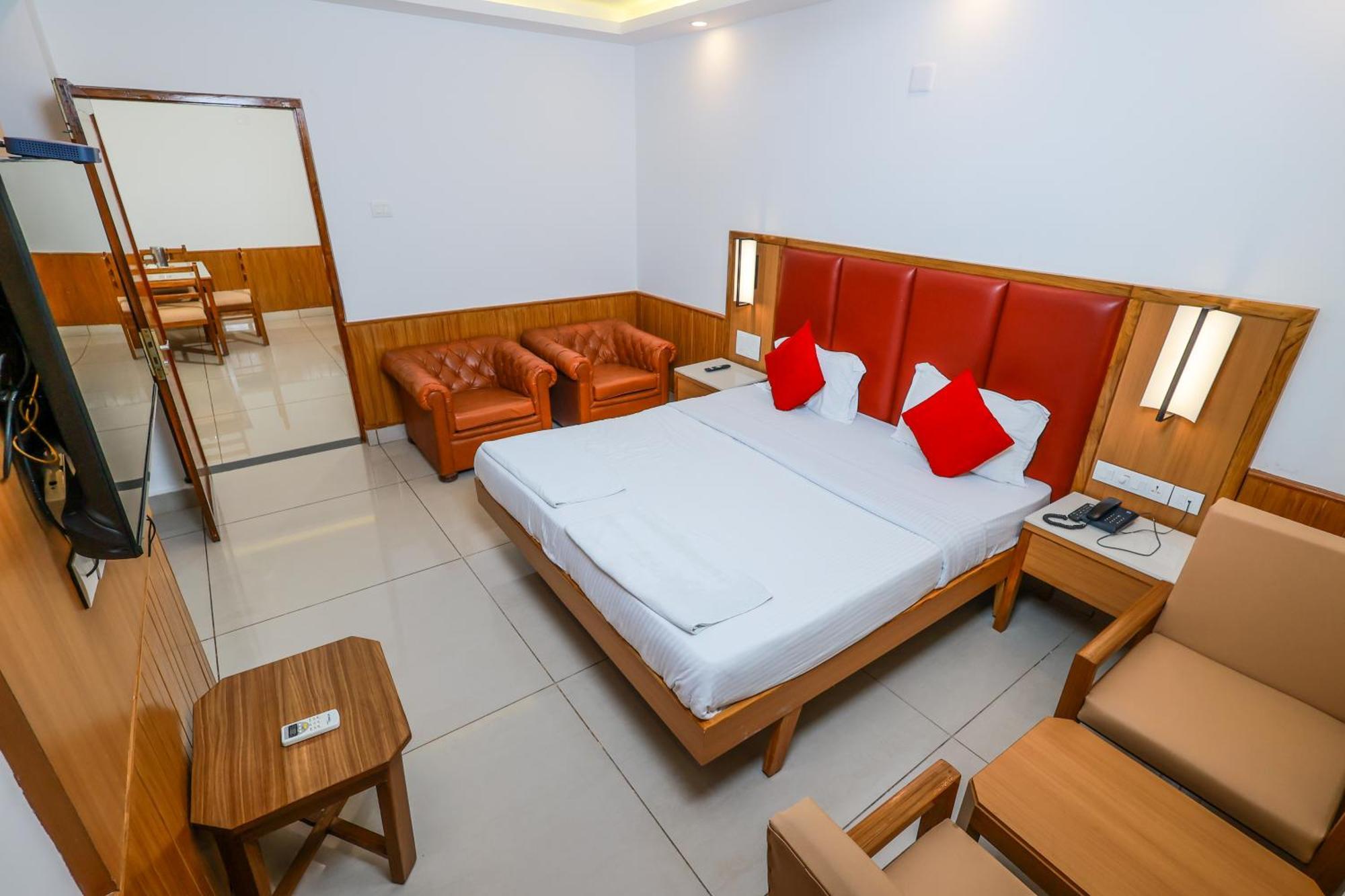 Hotel Janardana Удипи Экстерьер фото