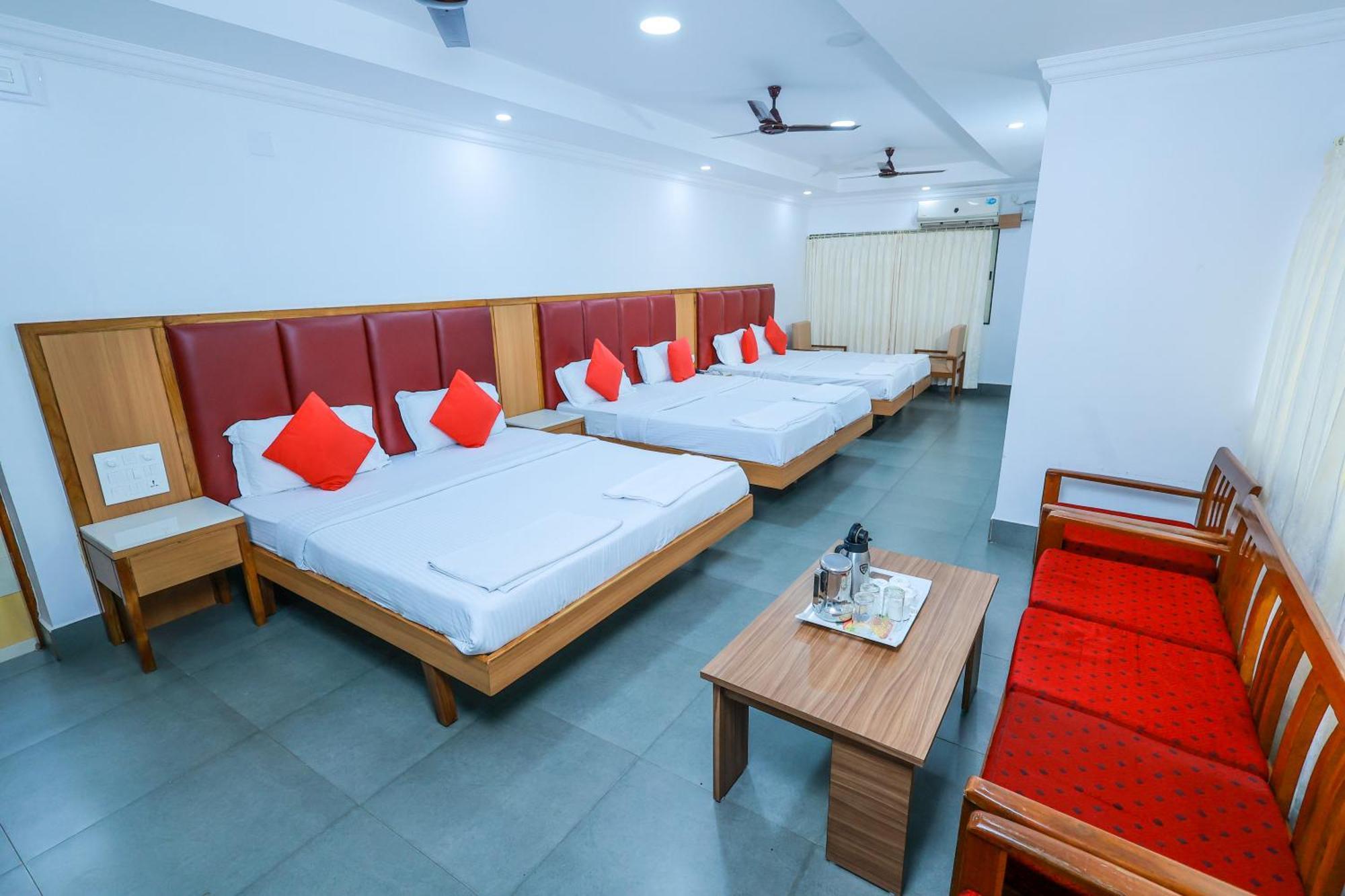 Hotel Janardana Удипи Экстерьер фото