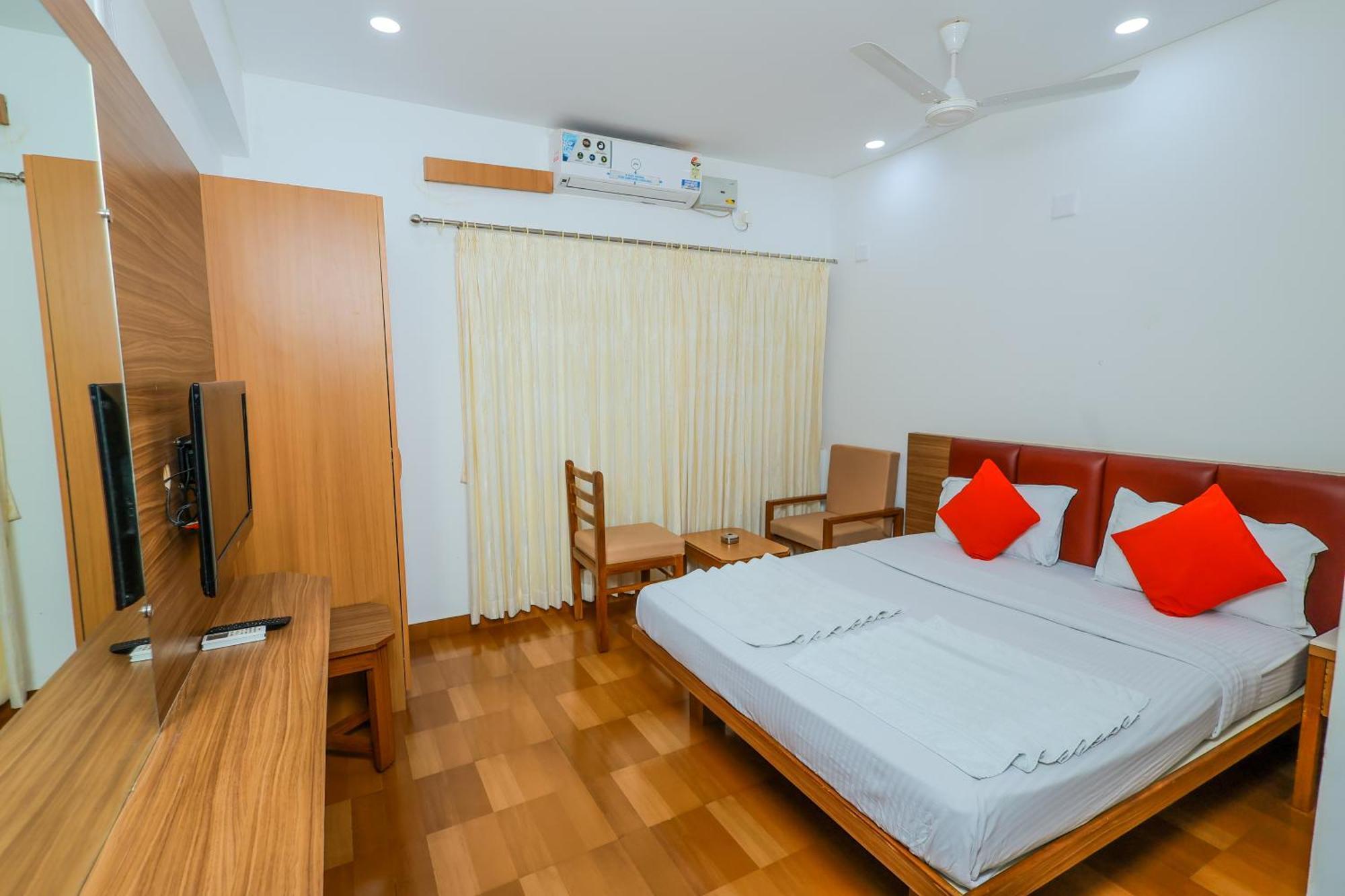 Hotel Janardana Удипи Экстерьер фото